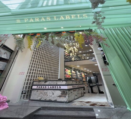 Paras Labels Premium Woven Products